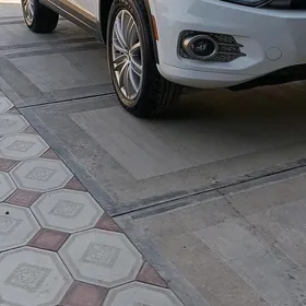 Volkswagen Tiguan 2012