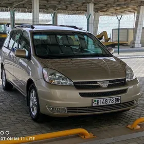 Toyota Sienna 2005
