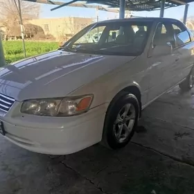 Toyota Camry 2000