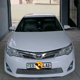Toyota Camry 2012