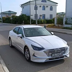 Hyundai Sonata 2022