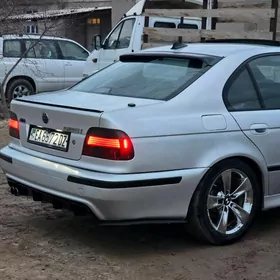 BMW E39 2001