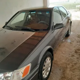 Toyota Camry 2000
