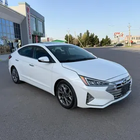 Hyundai Elantra 2020