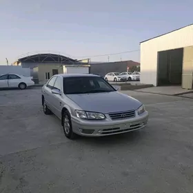 Toyota Camry 2001