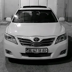 Toyota Camry 2010