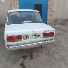 Lada 2107 1985