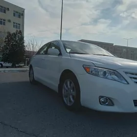 Toyota Camry 2011