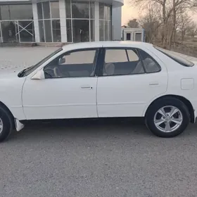 Toyota Camry 1993