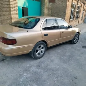 Toyota Camry 1995