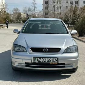 Opel Astra 2003