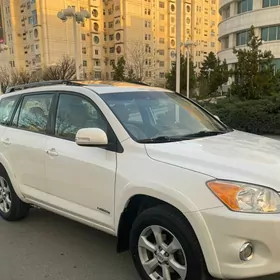 Toyota RAV4 2012