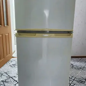 Продаётся Холодильник