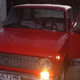 Lada 2104 1985