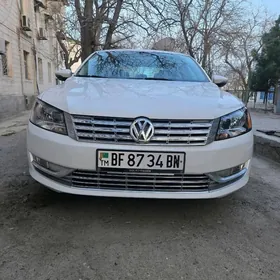 Volkswagen Passat 2012