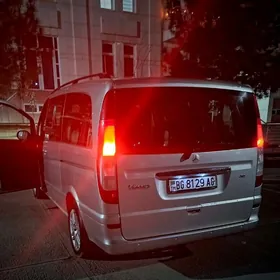 Mercedes-Benz Viano 2005