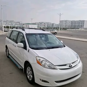 Toyota Sienna 2009