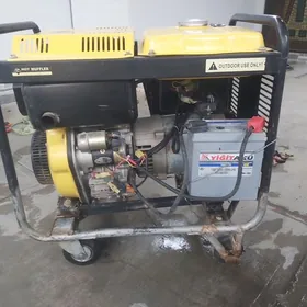 Generator swarkasyda bar dizel