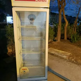 витрина холодильник