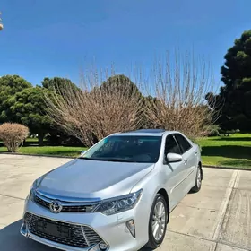 Toyota Camry 2017