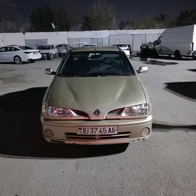 Renault Megane 2 1999