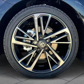 2025 XSE Camry Diska Orginal