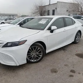 Toyota Camry 2023