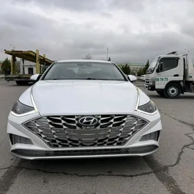 Hyundai Sonata 2021