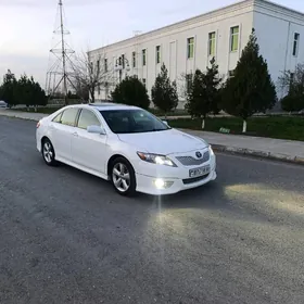 Toyota Camry 2011