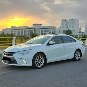 Toyota Camry 2017