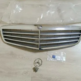 MERSEDES OBILSOWKA EMBLEMA 350