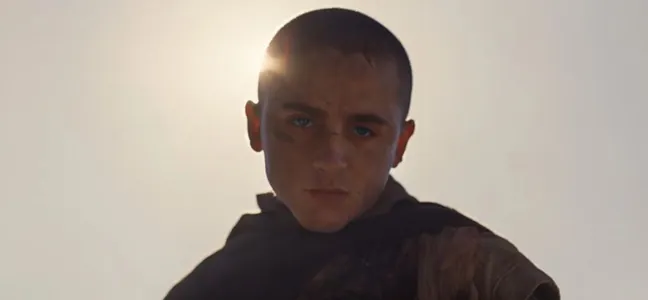 Timoti Şalame emeli aň baradaky romanyň esasynda film surata düşürmegiň üstünde işleýär