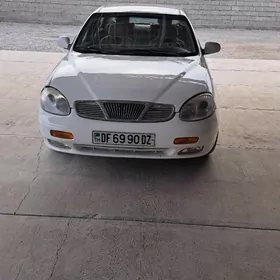 Daewoo Leganza 1998