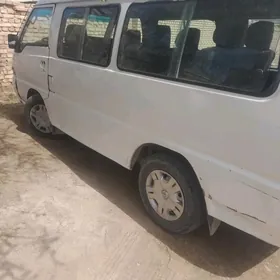 Toyota Hiace 2000