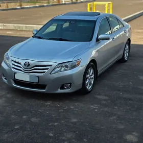Toyota Camry 2011