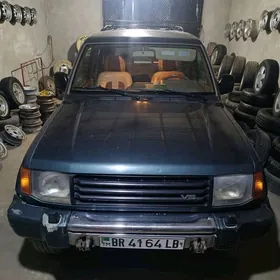 Mitsubishi Pajero 1996