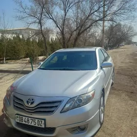 Toyota Camry 2011