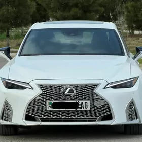 Lexus IS-F 2025