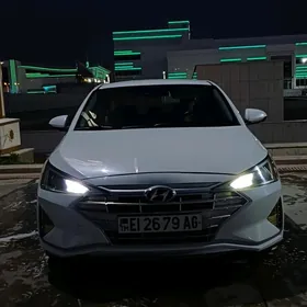 Hyundai Elantra 2020