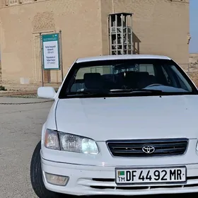 Toyota Camry 1998