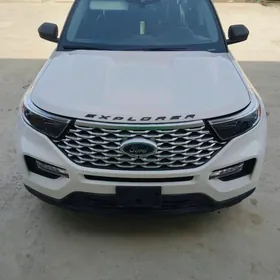 Ford Explorer 2022