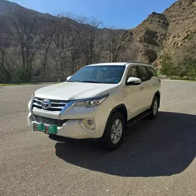 Toyota Fortuner 2017