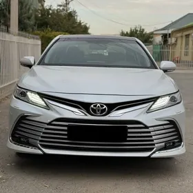 Toyota Camry 2023