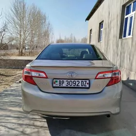 Toyota Camry 2013