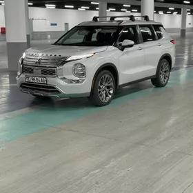 Mitsubishi Outlander 2022