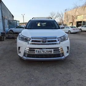 Toyota Highlander 2018