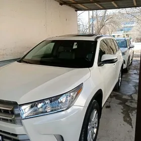 Toyota Highlander 2019