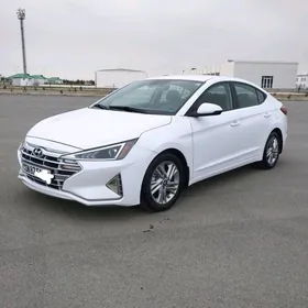 Hyundai Elantra 2020