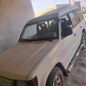 Mitsubishi Pajero 1994