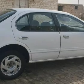 Nissan Cefiro 1995